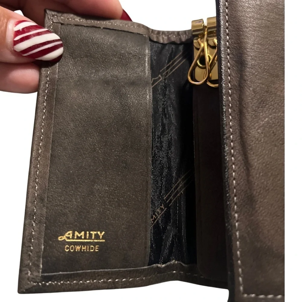 NWT Amity Black Brass Cowhide Charcoal Leather Key Holder Made in USA - Picture 7 of 8